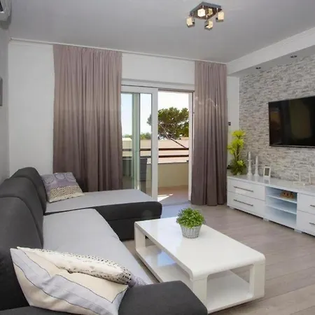 Apartament With A Parking Space - 20195 *